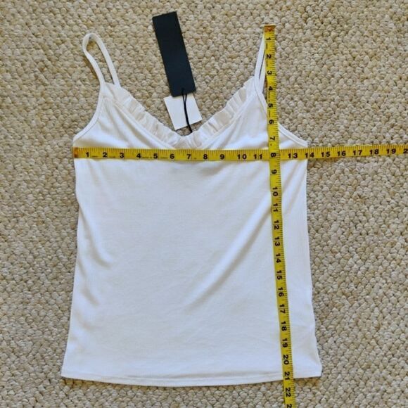 Know One Cares ribbed ruffle tank white sz L NWT - Picture 8 of 11